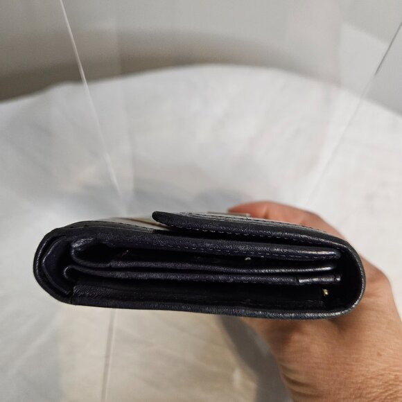 MCM Princess Lion Tote & Wallet - GUC - Picture 13 of 16